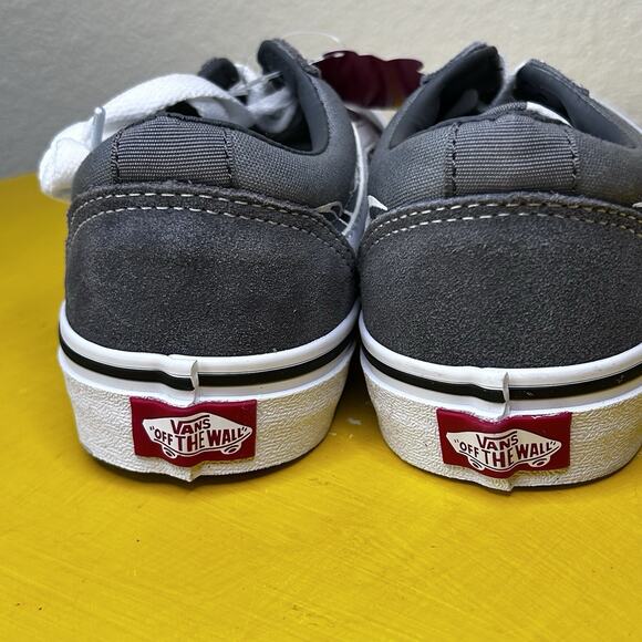 Vans Boy's Ward Flame Checker White Skate Shoes Youth Size 4 - Picture 4 of 14